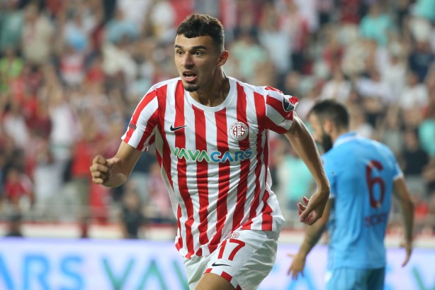 Foto - Trabzonspor Antalya'da ağır yara aldı