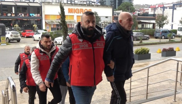 Foto - Trabzonspor-Fenerbahçe maçında sahaya dalan taraftarlarla ilgili yeni gelişme