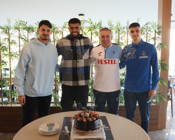 Foto - Trabzonspor ile ilgili en şaşırtan gelişme bu olsa gerek! Yer yerinden oynar bu transfer hamlesiyle...