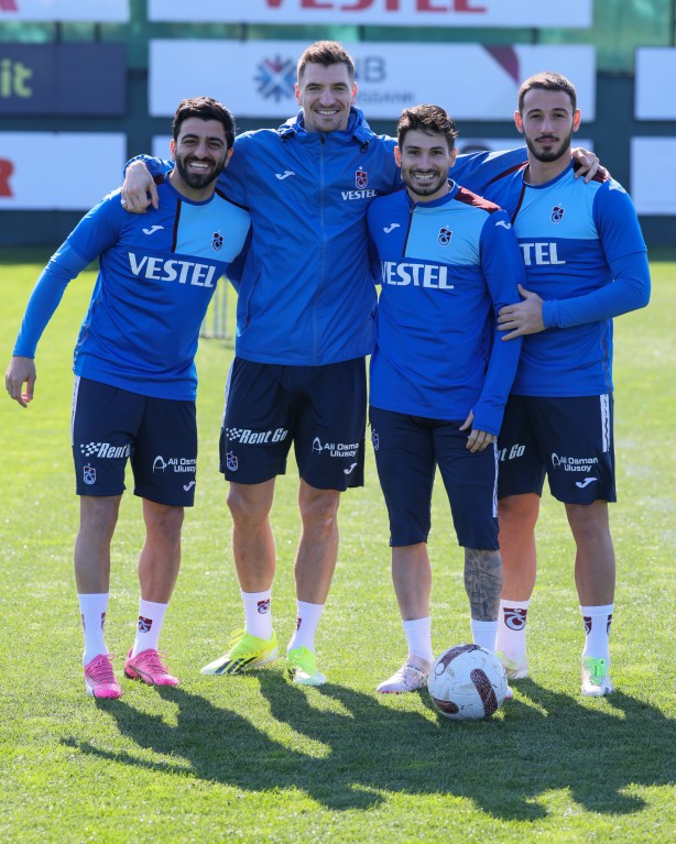 Foto - Trabzonspor ile ilgili en şaşırtan gelişme bu olsa gerek! Yer yerinden oynar bu transfer hamlesiyle...