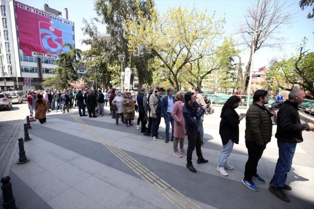 Foto - Trabzonspor maçının biletleri 5 dakikada tükendi