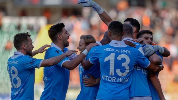 Foto - Trabzonspor şampiyonluğa koşarken o üçlü Süper Lig'i altüst etti