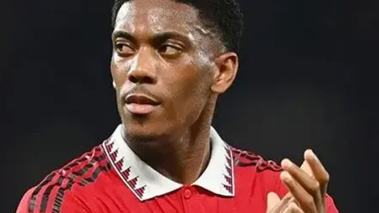 Trabzonspor’da transfer tablosu netleşti! Öyle bir ismi Papara Park’a getirecek ki… Peş peşe kritik adımlar…