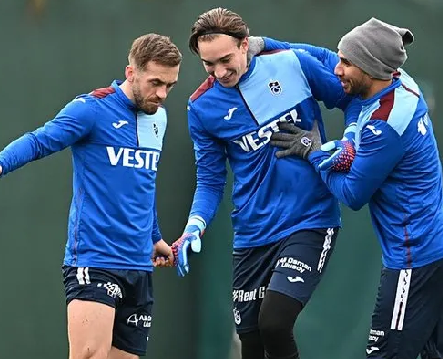 Foto - Trabzonspor'dan flaş karar! 'Artık Brezilyadayız diyerek duyurdular: Transfer rotası değişti!