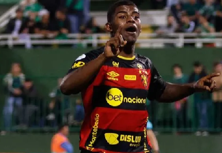 Foto - Trabzonspor'dan flaş karar! 'Artık Brezilyadayız diyerek duyurdular: Transfer rotası değişti!