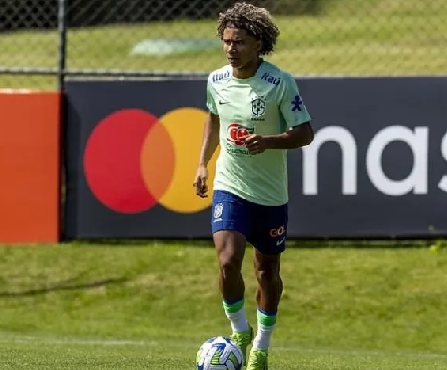 Foto - Trabzonspor'dan flaş karar! 'Artık Brezilyadayız diyerek duyurdular: Transfer rotası değişti!