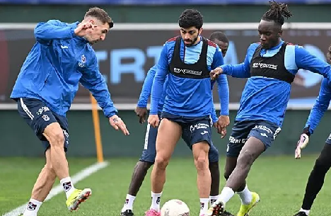 Foto - Trabzonspor'dan flaş karar! 'Artık Brezilyadayız diyerek duyurdular: Transfer rotası değişti!