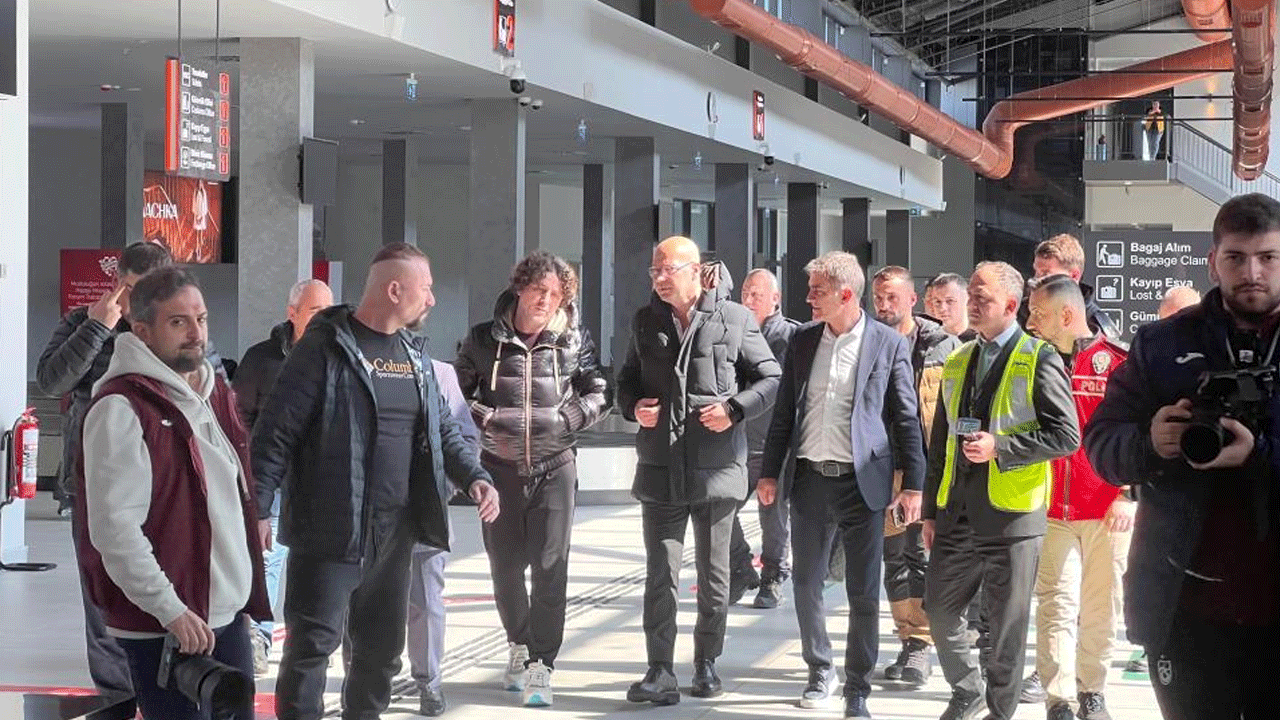 Foto - Trabzonspor'un başına geçen Fatih Tekke'ye coşkulu karşılama