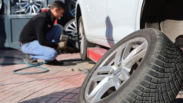 Trafiğe çıkacaklar dikkat! Uygulama bugün başladı, ceza yememek için hemen bunu yapın