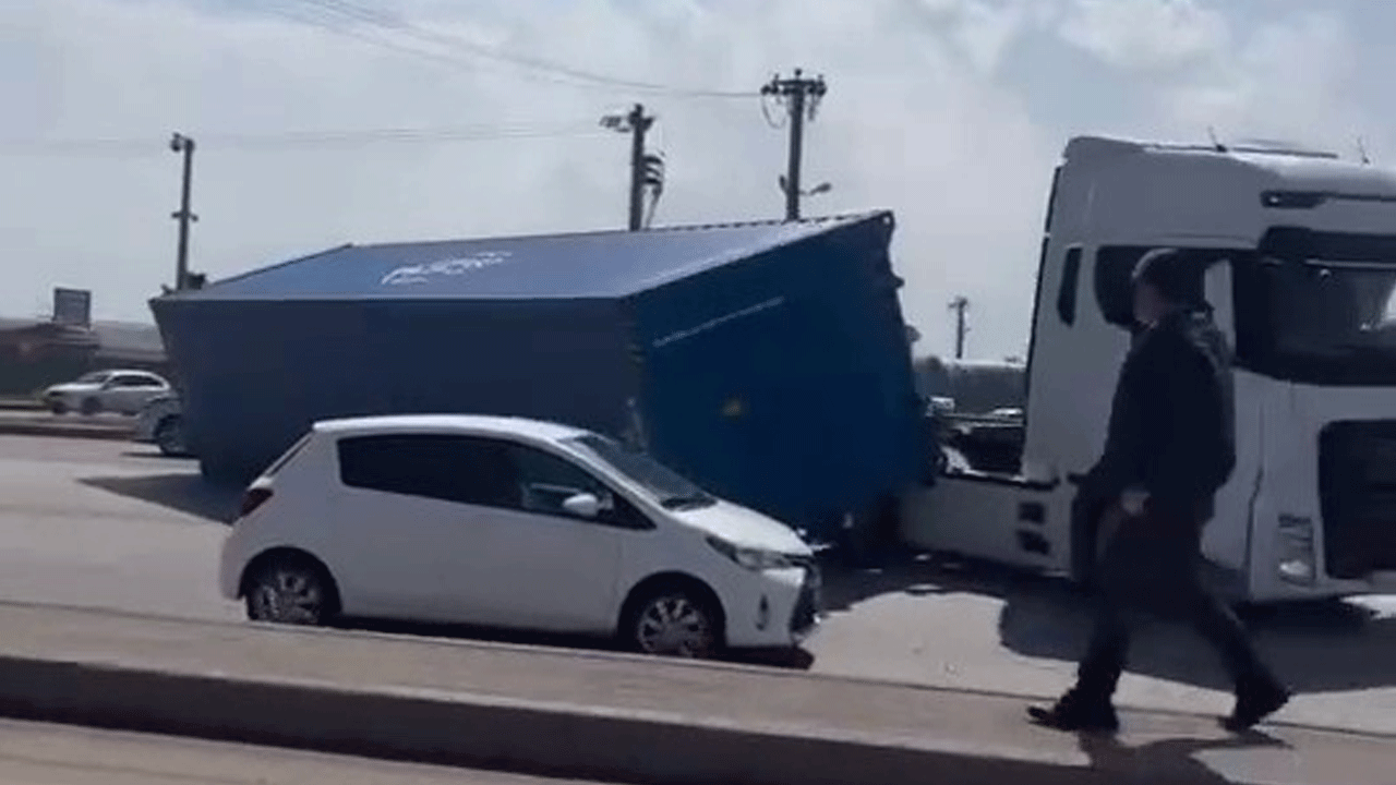 Foto - Trafiği felç eden kaza