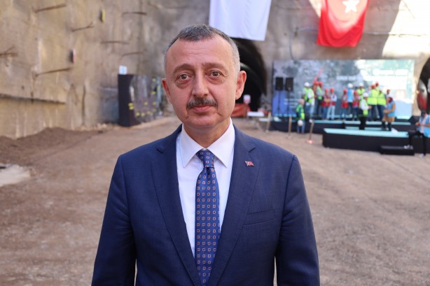 Foto - Trafiği rahatlatacak! 2023'te açılacak dev metro projesinin tünelinde ışık gözüktü