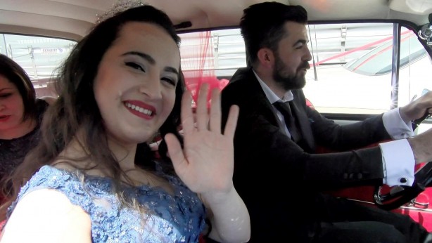 Foto - Trafik cezalarını damada taktılar