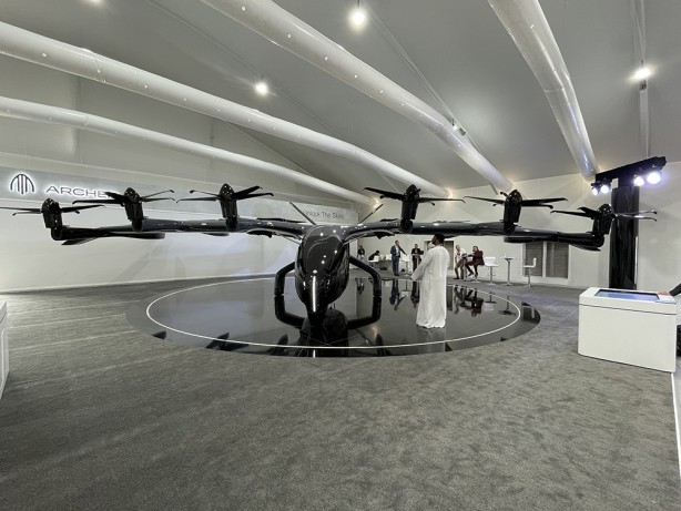 Trafik derdi bitiyor! Uçan taksi 2026'da hizmet verecek! 10 dakikada 40 kilometrelik yol!