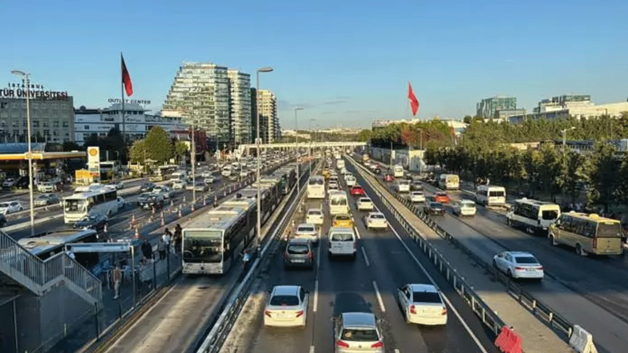 Foto - Trafik kazalarını azaltmak için harekete geçtiler: Araçlara yeşil ışık geliyor!