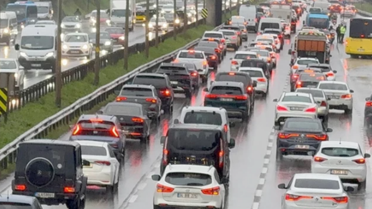 Trafikte yeni dönem resmen başladı! Resmi Gazete'de yayınlandı!