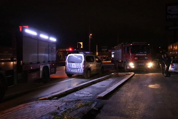 Foto - Trafodan kıvılcım çıktı olanlar oldu! Alev alev yandı