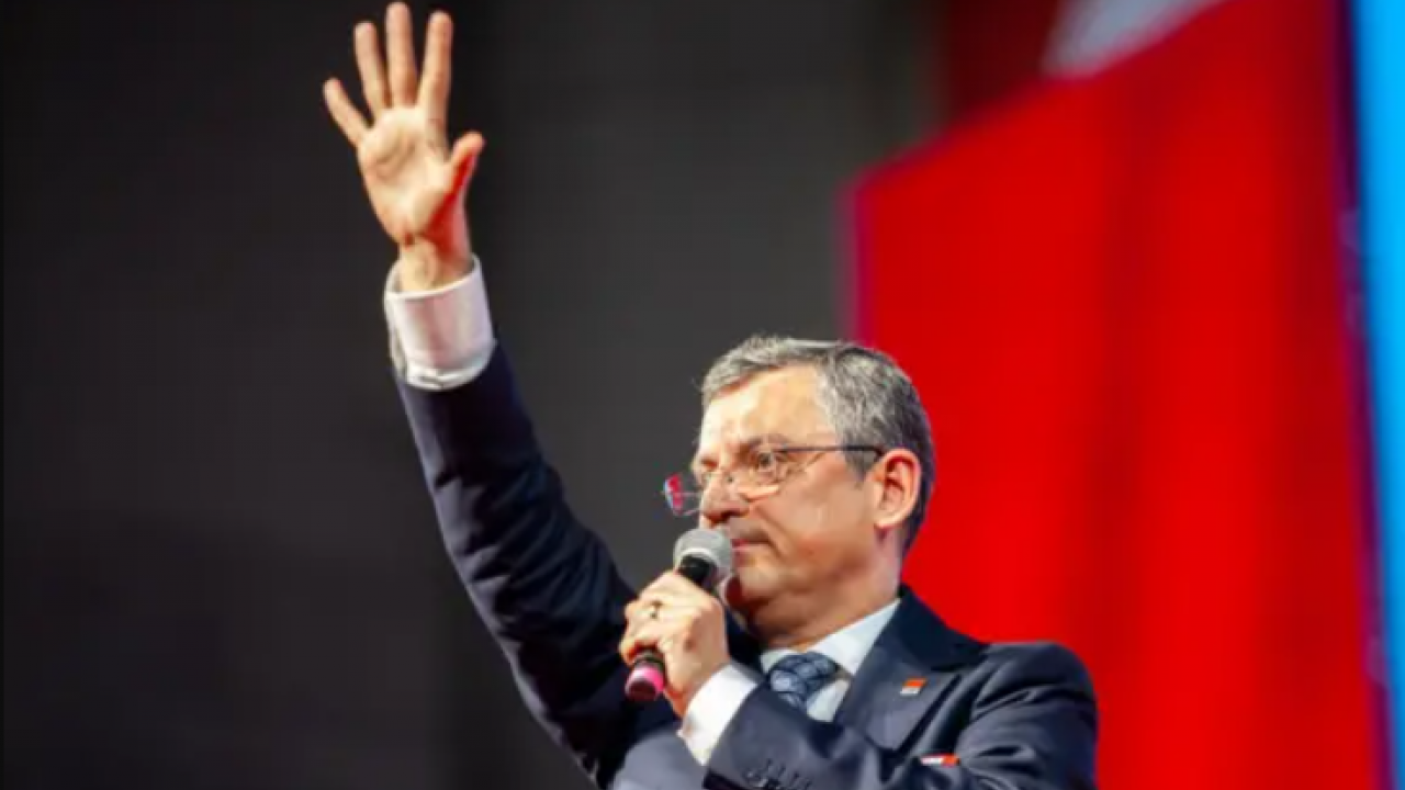 Foto - "Traktörcü Özgür" yine bol keseden salladı! "Seçimden birinci parti çıkmazsak…"