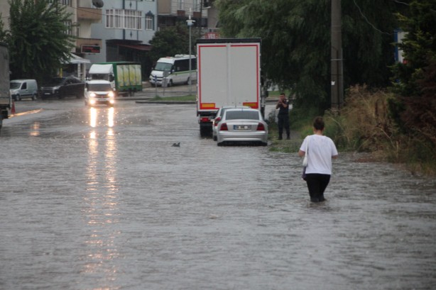 Foto - Trakya'da sağanak hayatı olumsuz etkiliyor