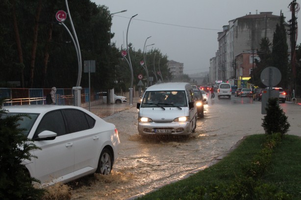 Foto - Trakya'da sağanak hayatı olumsuz etkiliyor