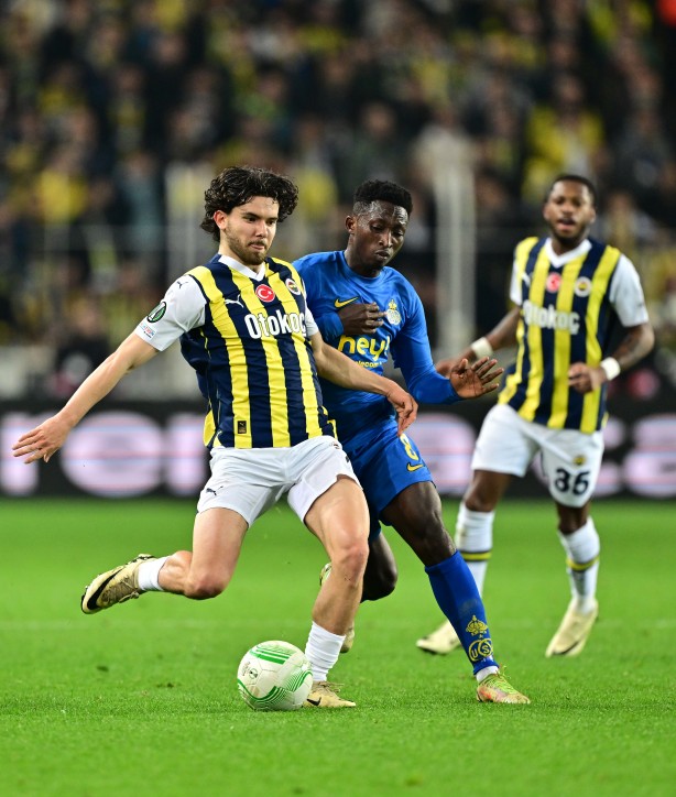 Foto - Transfer sonuçları açıklandı... 'Bu isim uçacak' denmişti! Türkiye'nin dünyaca ünlü sol beki için İngilizler düğmeye bastı...