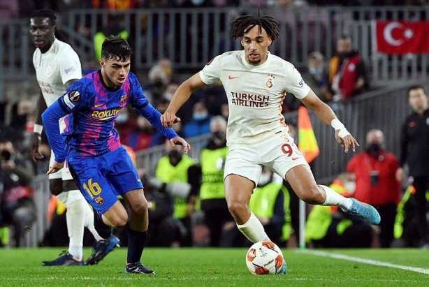 Foto - Transferde bomba gelişme! Galatasaray'ın yıldızı Sacha Boey ayrılığı böyle duyurdu