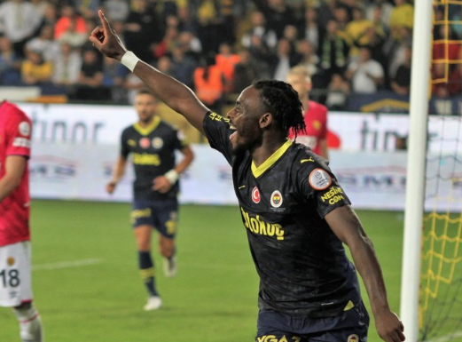 Foto - Transferde sezon finali! Galatasaray ve Fenerbahçe yine karşı karşıya! Bakalım şimdi ne olacak?