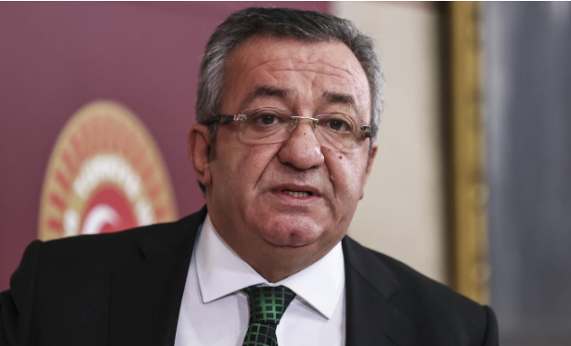 Foto - Travestiler, Magnus’lar, Einar’lar...