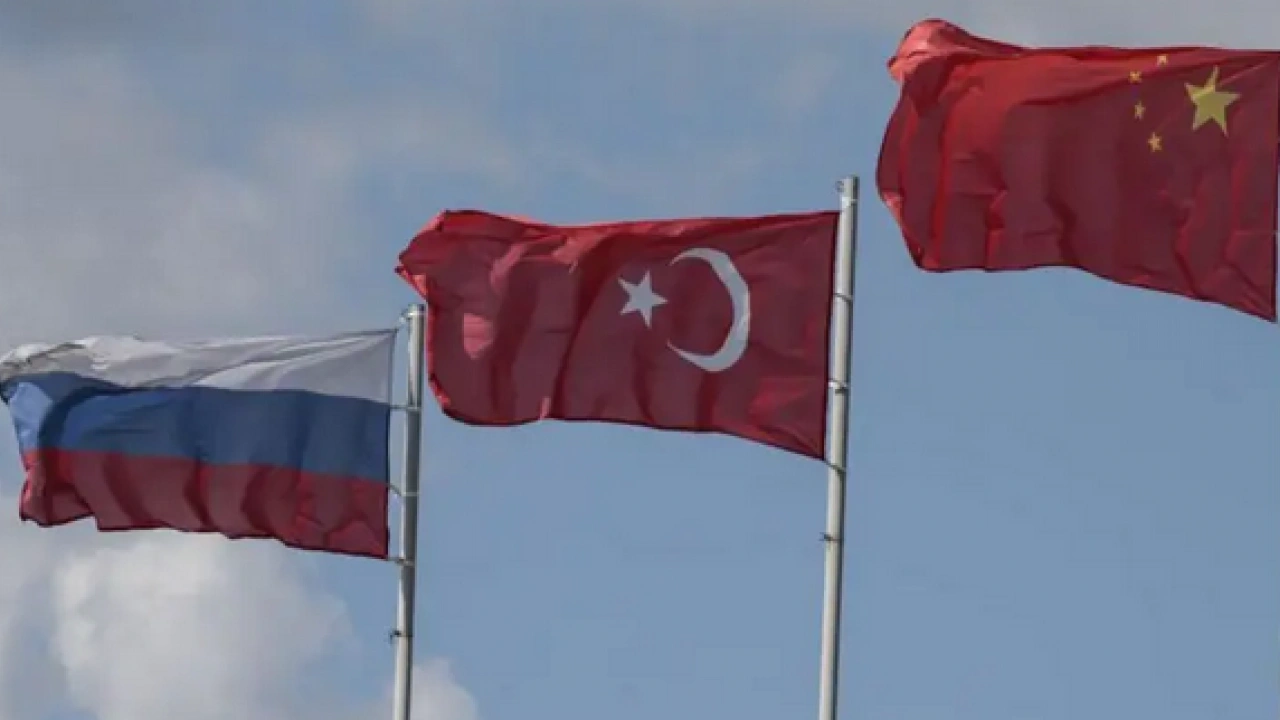 Foto - TRÇ ittifakından Hilal ittifakına: Türkiye'nin yeni bir güvenlik ittifakı arayışı: Yeni düzen kurulacak mı?