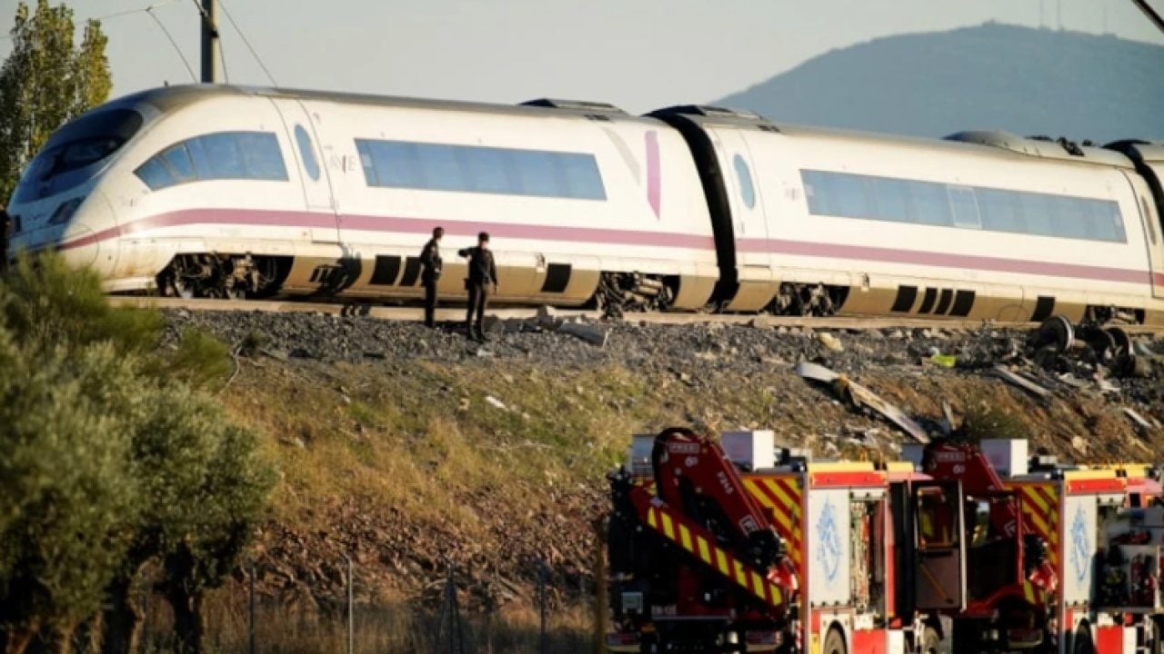 Foto - Tren kazası faciasında bilanço ağırlaşıyor: Can kaybı 69’a yükseldi