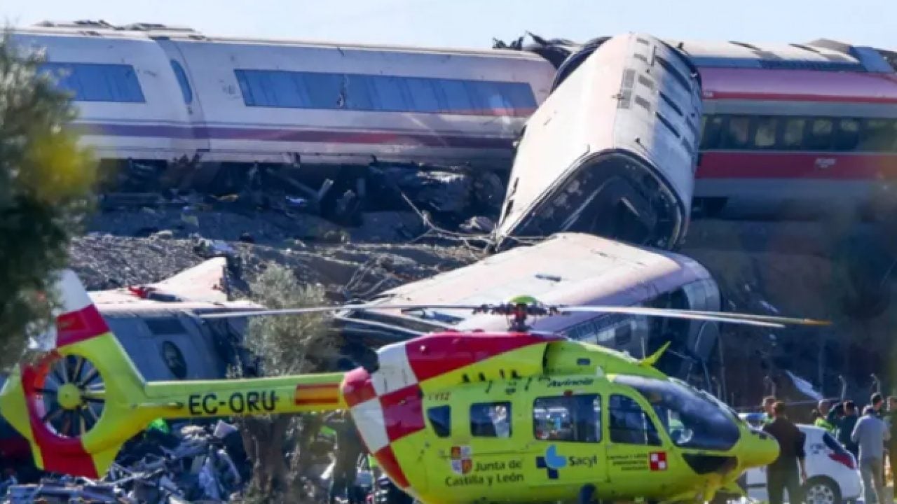 Foto - Tren kazası faciasında bilanço ağırlaşıyor: Can kaybı 69’a yükseldi