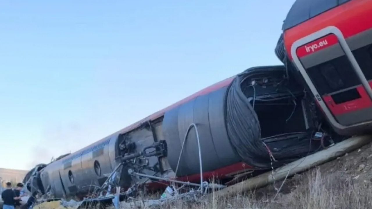 Foto - Tren kazası faciasında bilanço ağırlaşıyor: Can kaybı 69’a yükseldi
