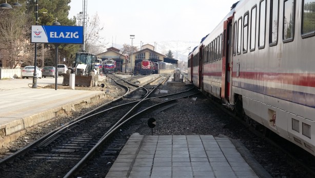 Foto - Tren vagonları depremzedelerin evi oldu