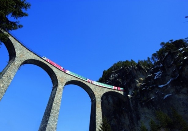 Foto - Tren yolunda muhteşem manzara