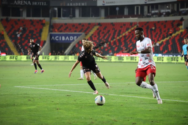 Foto - Trendyol Süper Lig: Gaziantep FK: 0 - Samsunspor: 1