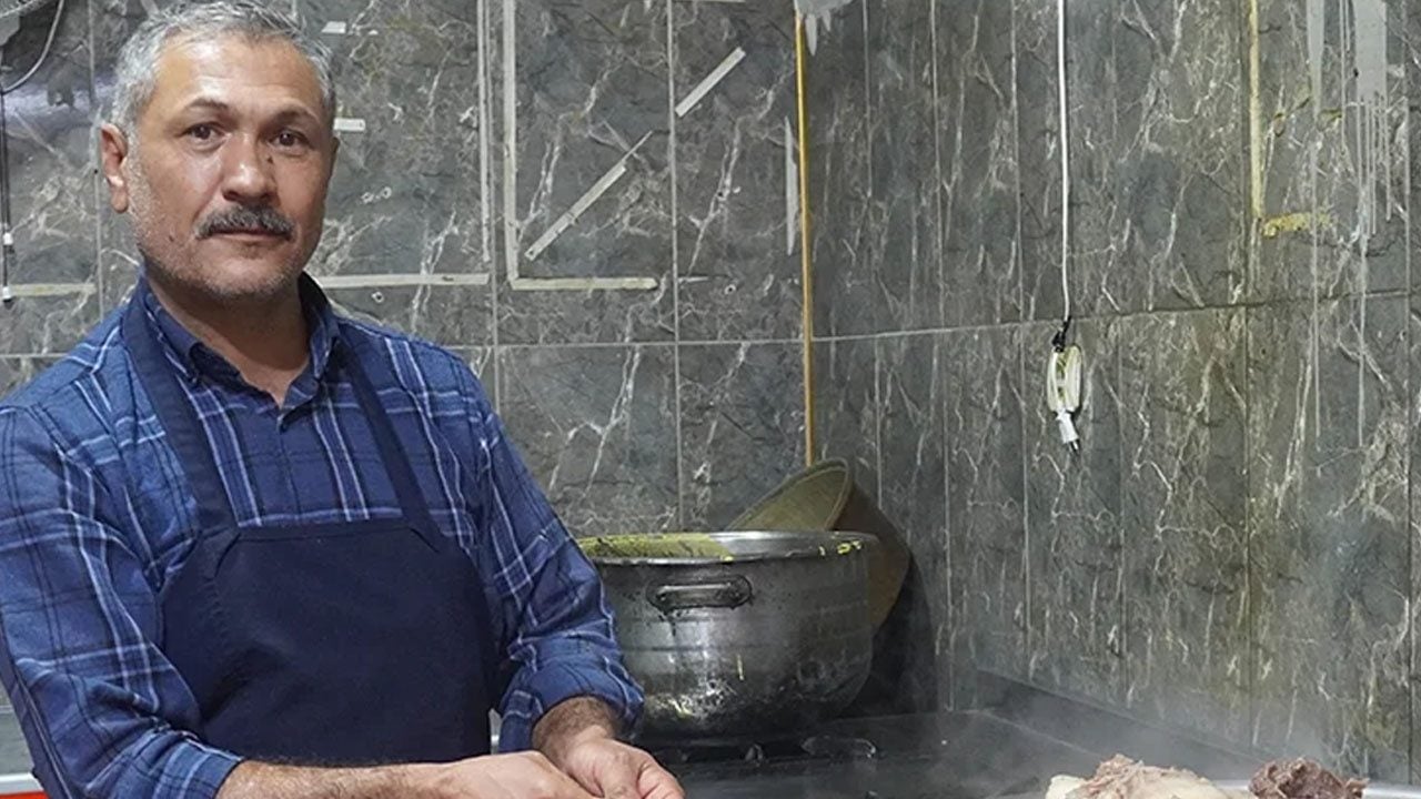 Trit konusunda esnaf, talebin arttığını söylüyor: Saatlerce kaynıyor, kuruyan ekmekle yapılıyor 