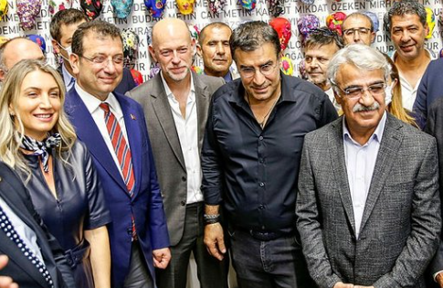 Foto - Troller Bey Kemal’e çalışıyor! 40 milyon takipçili 6 trol ağı deşifre oldu