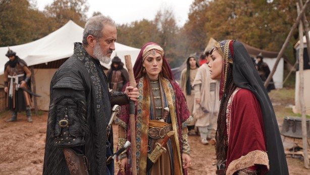 Foto - TRT az önce tüm kamuoyuna duyurdu: Reyting rekortmeni Selahaddin'de büyük sürpriz...