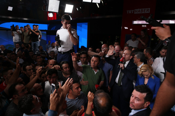 Foto - TRT Binası Özgürlüğe Kavuştuktan Sonra - 15 Temmuz