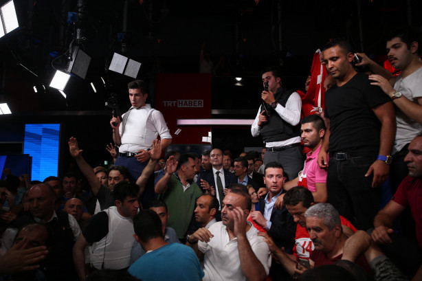 Foto - TRT Binası Özgürlüğe Kavuştuktan Sonra - 15 Temmuz