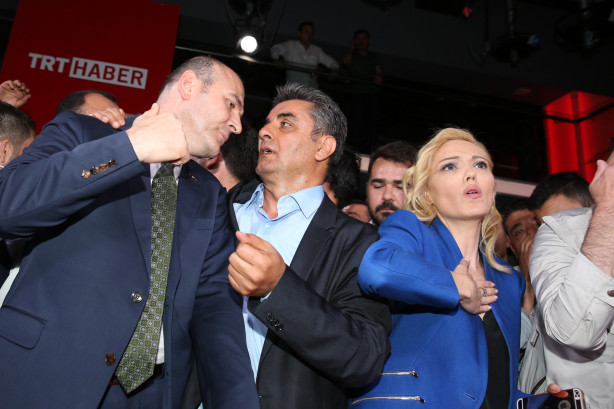 Foto - TRT Binası Özgürlüğe Kavuştuktan Sonra - 15 Temmuz