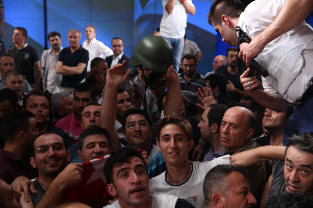 Foto - TRT Binası Özgürlüğe Kavuştuktan Sonra - 15 Temmuz