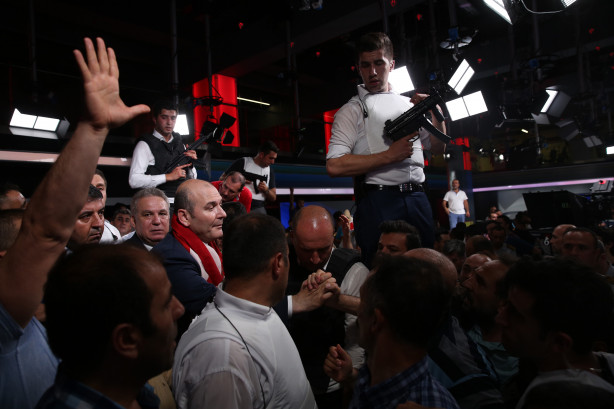 Foto - TRT Binası Özgürlüğe Kavuştuktan Sonra - 15 Temmuz