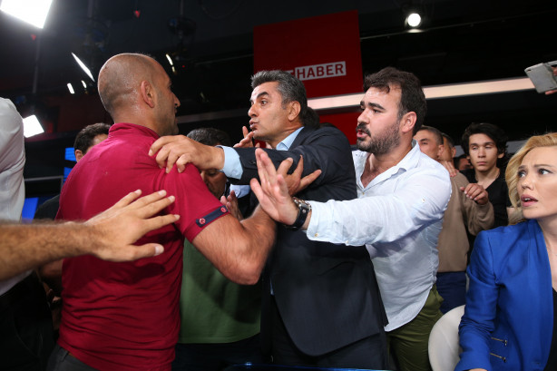 Foto - TRT Binası Özgürlüğe Kavuştuktan Sonra - 15 Temmuz