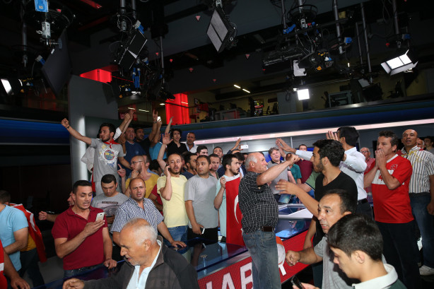 Foto - TRT Binası Özgürlüğe Kavuştuktan Sonra - 15 Temmuz