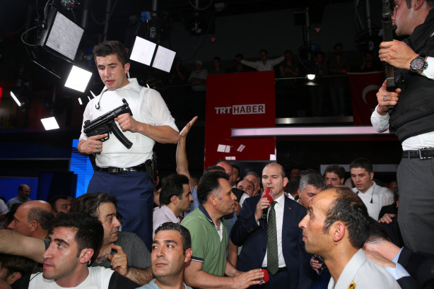 Foto - TRT Binası Özgürlüğe Kavuştuktan Sonra - 15 Temmuz
