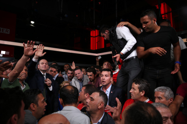 Foto - TRT Binası Özgürlüğe Kavuştuktan Sonra - 15 Temmuz