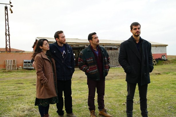 Foto - TRT dizisinden FOX’a ağır darbe! Sen Çal Kapımı dizisine büyük şok