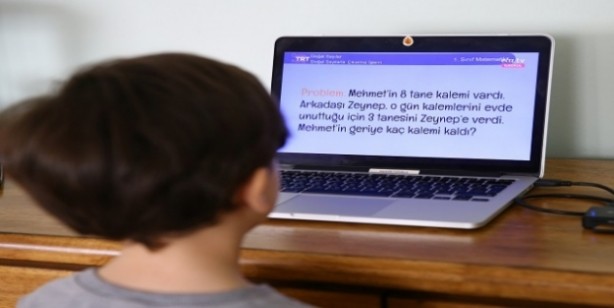 Foto - TRT EBA TV online eğitimler devam edecek mi?