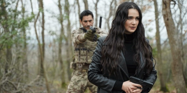 Foto - TRT'nin Al Sancak dizisine başlayan Gülsim Ali İlhan’ın "Türkiye düşmanı" rolüyle işi çok zor