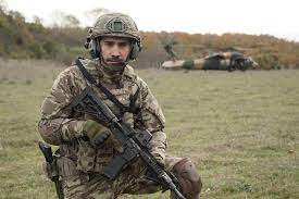 Foto - TRT’nin yeni projesiydi, merak konusu oldu! Al Sancak Piyade Yüzbaşı Ali Banazlı kimdir?